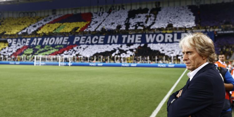 Fenerbahçe 2–1 Dinamo Kiev 1 Fenerbahçe 2–1 Dinamo Kiev 1