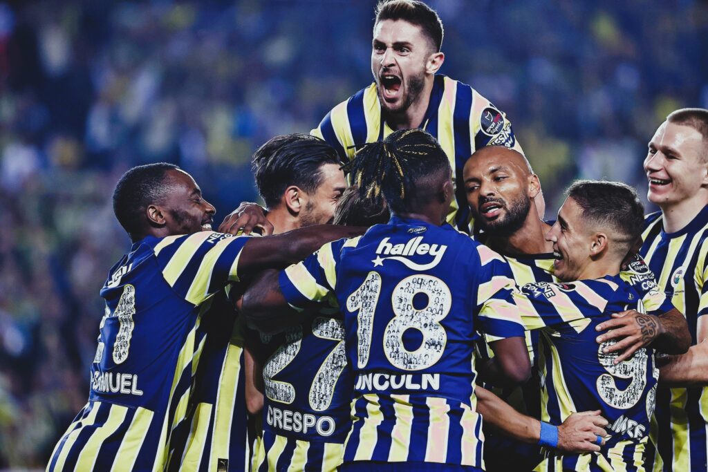 Fenerbahçe 5-4 Fatih Karagümrük - Kadıköy'den Çıkış YOK! 1 Fenerbahçe 5-4 Fatih Karagümrük - Kadıköy'den Çıkış YOK! 1