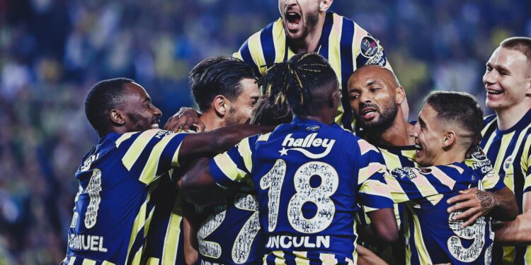 Fenerbahçe 5-4 Fatih Karagümrük - Kadıköy'den Çıkış YOK! 5 Fenerbahçe 5-4 Fatih Karagümrük - Kadıköy'den Çıkış YOK! 1
