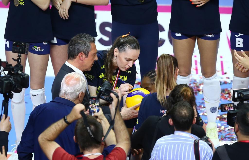 Şampiyon Fenerbahçe Opet 1 Şampiyon Fenerbahçe Opet 1