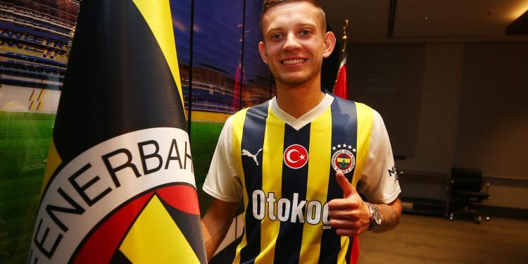 Ailemize Hoş Geldin Sebastian Szymanski 1
