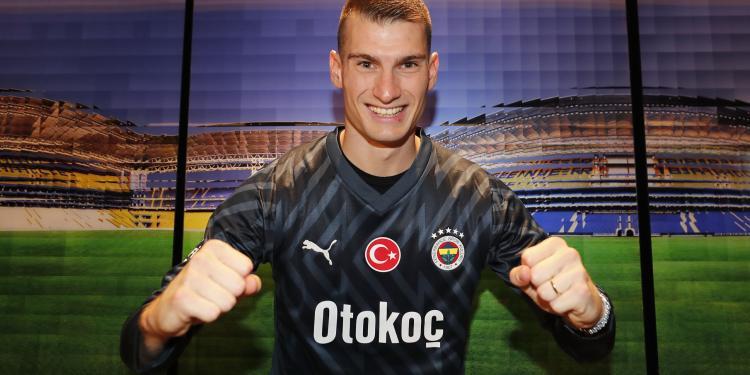 Dominik Livakovic resmen Fenerbahçe'de! 5 Dominik Livakovic resmen Fenerbahçe'de! 1