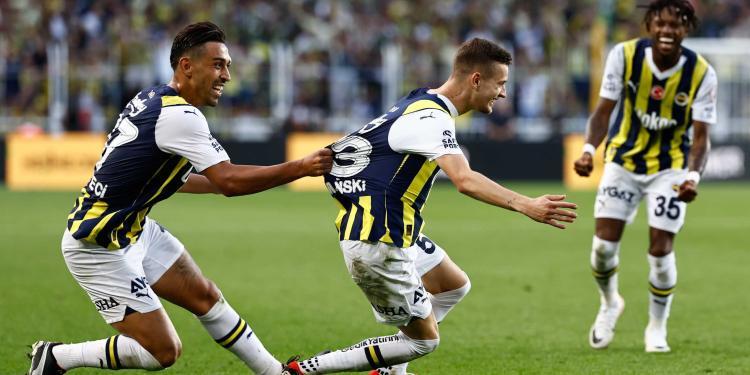 Fenerbahçe 3-2 Antalyaspor 5 Fenerbahçe 3-2 Antalyaspor 1