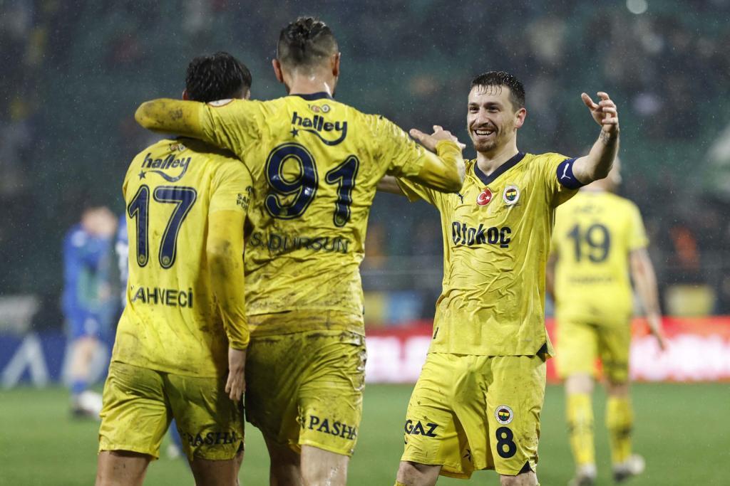 Çaykur Rizespor 1-3 Fenerbahçe 1 Çaykur Rizespor 1-3 Fenerbahçe 1