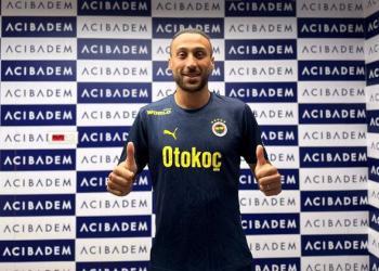 Kulübümüzün, prensip anlaşmasına vardığı millî futbolcu Cenk Tosun, sağlık kontrolünden geçmek ve transfer görüşmelerini ilerletmek üzere bugün İstanbul’a gelecektir.