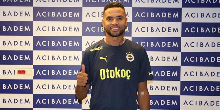 Youssef En-Nesyri Fenerbahçe'de 1