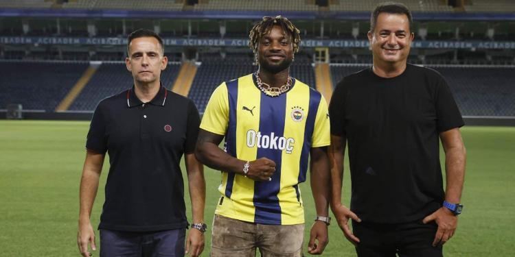 Allan Saint-Maximin Fenerbahçe'de 1