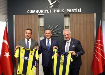 Başkanımız Ali Y. Koç ve Yönetim Kurulu Üyelerimiz, CHP Genel Başkanı Özgür Özel’i ziyaret etti