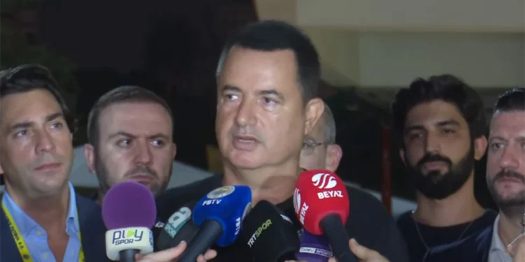 Hepimiz bu yola baş koyduk. İnşallah hocamızla beraber ona da güveniyoruz iyi günler bizi bekleyecek. 1
