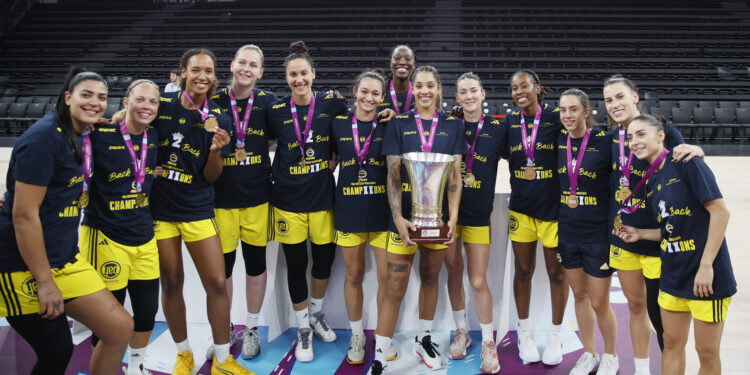 AVRUPA'NIN EN BÜYÜĞÜ FENERBAHÇE OPET: ÜST ÜSTE İKİNCİ KEZ FIBA KADINLAR SÜPER KUPA ŞAMPİYONU 1