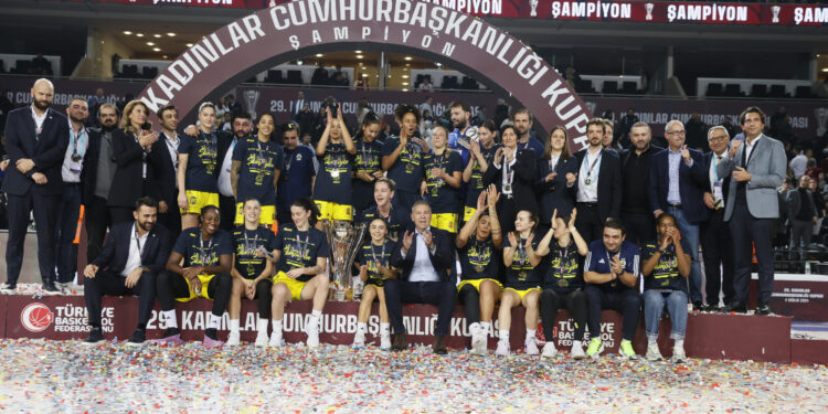 Cumhurbaşkanlığı Kupası Fenerbahçe Opet'in 1