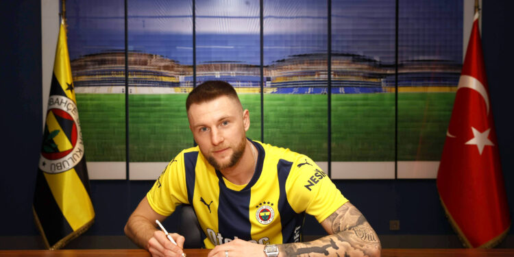 Milan Skriniar Fenerbahçe'de 1