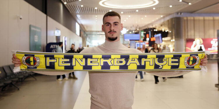 Ognjen Mimovic Fenerbahçe'de 1