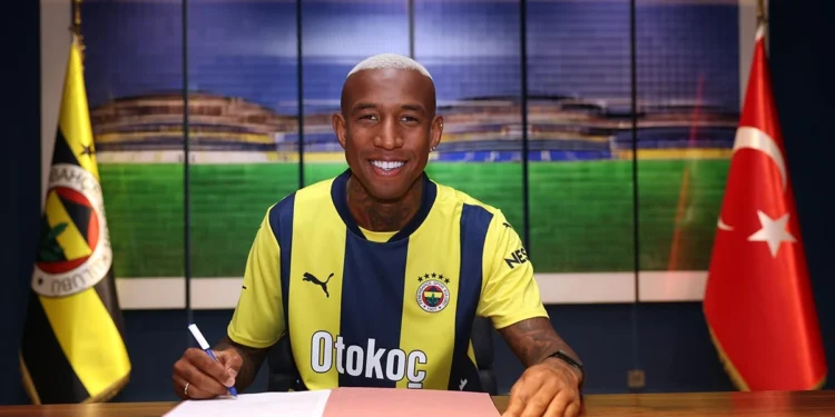 Anderson Talisca ve Diego Carlos Fenerbahçe'de 1