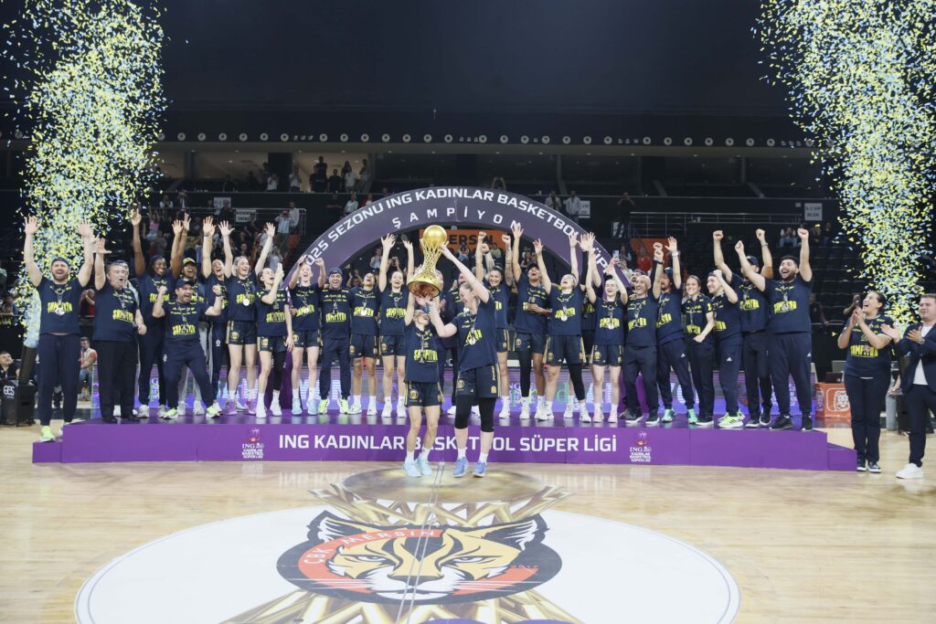 ŞAMPİYON FENERBAHÇE OPET 1