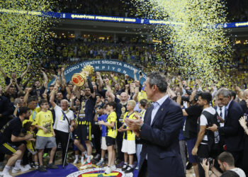 ŞAMPİYON FENERBAHÇE BEKO