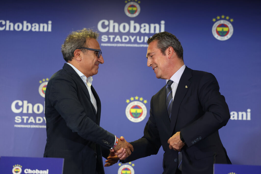 Kulübümüz ile Chobani arasındaki dev sponsorluk anlaşmasının imzaları atıldı 2 Kulübümüz ile Chobani arasındaki dev sponsorluk anlaşmasının imzaları atıldı 1