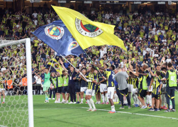 Fenerbahçemiz Şampiyonlar Ligi’nde play-off turuna yükseldi