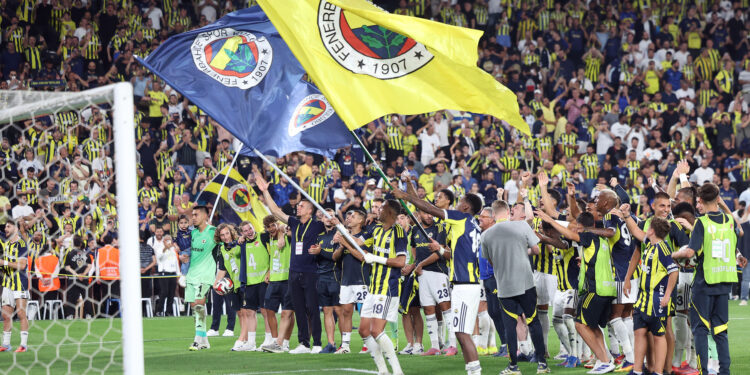 Fenerbahçemiz Şampiyonlar Ligi’nde play-off turuna yükseldi 1