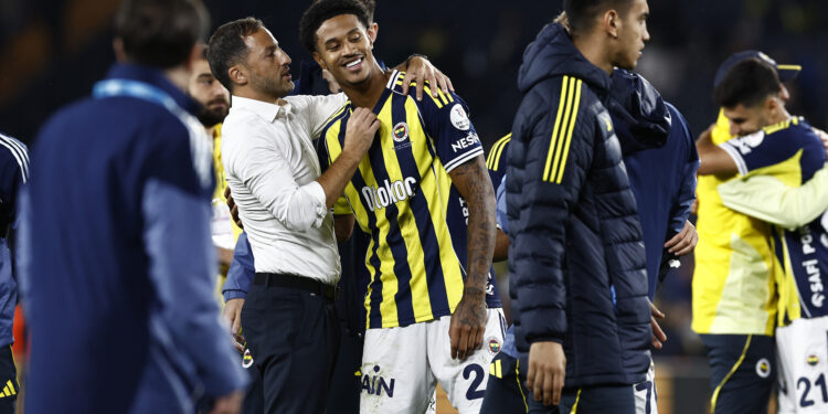 Fenerbahçe 2-0 Antalyaspor 7 Fenerbahçe 2-0 Antalyaspor 3