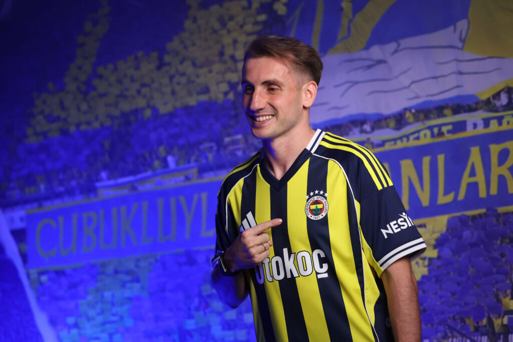 Ailemize hoş geldin Kerem Aktürkoğlu 1