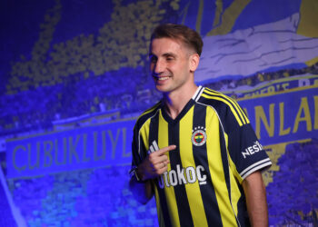 Ailemize hoş geldin Kerem Aktürkoğlu