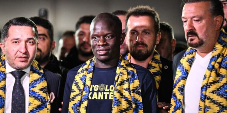 Fenerbahçe, N’Golo Kanté'nin maaş ve imza parası detaylarını KAP’a bildirdi 1