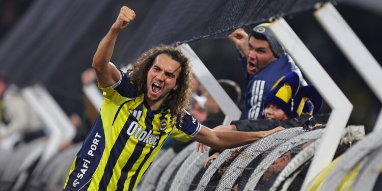 Fenerbahçe 3-2 Samsunspor 5 Fenerbahçe 3-2 Samsunspor 1