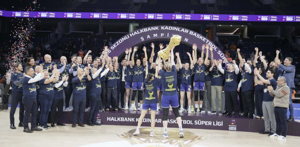 FENERBAHÇE OPET NAMAĞLUP ŞAMPİYON 1