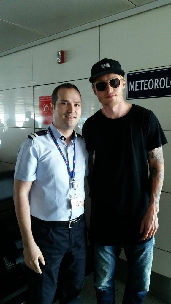 Simon Kjaer, İstanbul'da. 11 CHdyrirWoAA2D_t