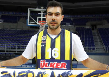 Kostas Sloukas İmzayı Attı