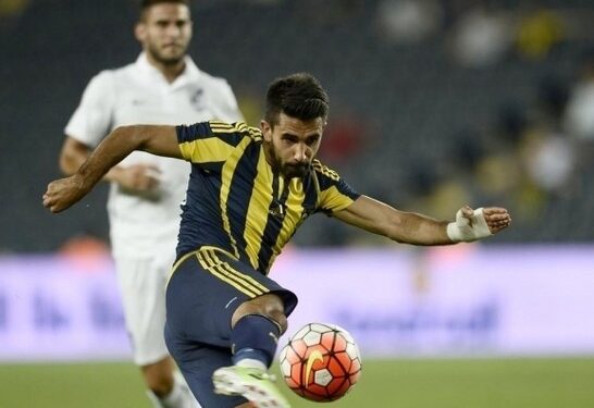 Alper Potuk'ta kırık! 1