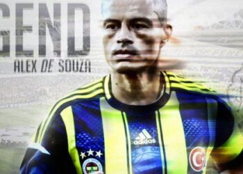 Alex futbola noktayı koyuyor.
