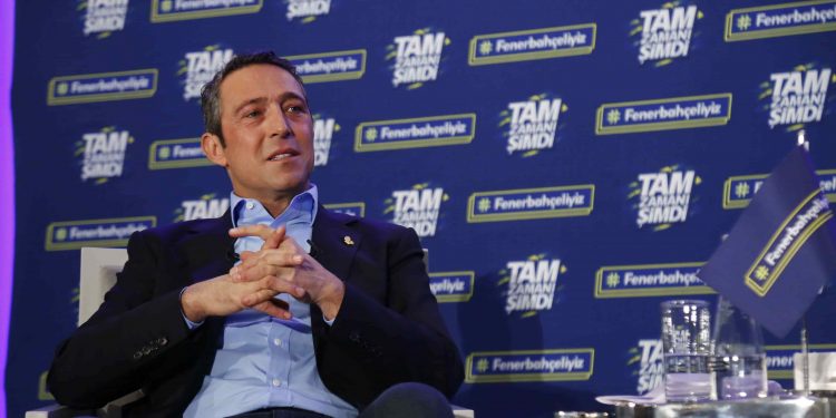 Ali Y. Koç Fenerbahçeli Kadın Kongre Üyeleri ile Bir Araya Geldi 1