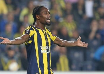 Futbolumuzu geliştirmek için çabalıyoruz