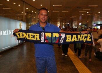 George Dikeoulakos İstanbul’da