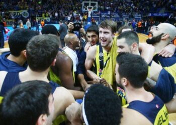 Son şampiyonu devirdik! Fenerbahçe 77-66 Real Madrid