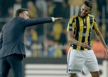 Pereira, Souza’ya: “Senin boyunun yarısında”