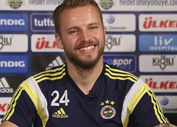 Michal Kadlec: “Neden iki kupayı da kazanmayalım?”