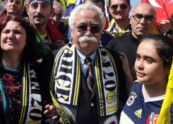 Fenerbahçelilerle beraber yürüdüm, yürüdük…