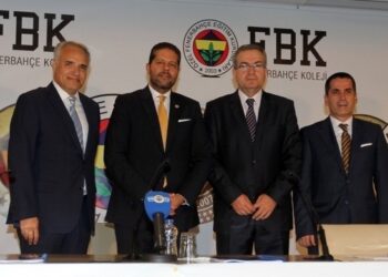 Mersin’de Fenerbahçe koleji açıldı