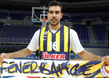 Kostas Sloukas İmzayı Attı