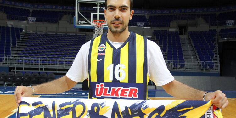 Sloukas: "Avrupa'nın en zor ligindeyiz" 1