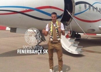İşte Van Persie’nin geliş saati!