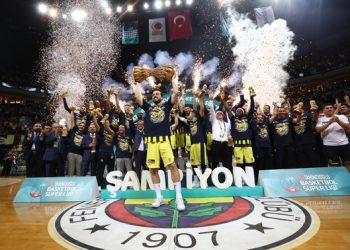 FENERBAHÇE DOĞUŞ ÜST ÜSTE 3. KEZ ŞAMPİYON