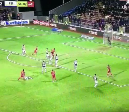 Nefesler tutuldu! Volkan, ipten aldı! 11 volkan