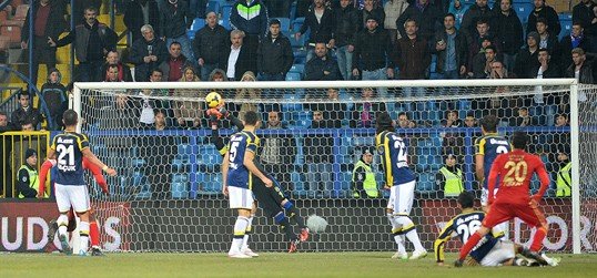Nefesler tutuldu! Volkan, ipten aldı! 12 volkan151